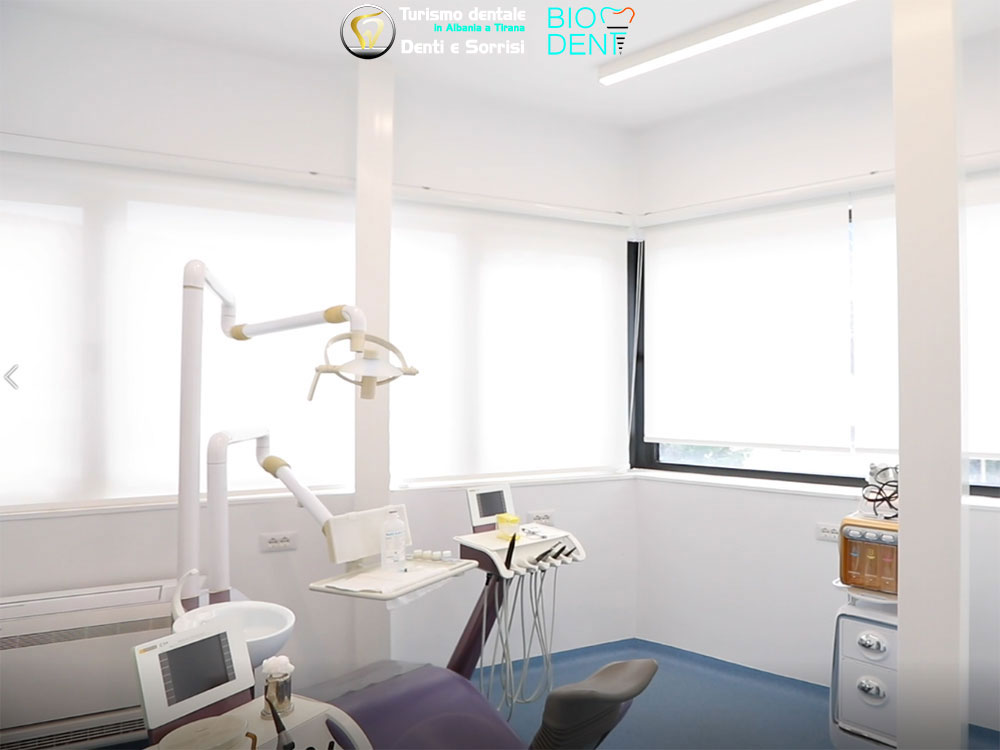 sala-di-ortodonzia-per-apparecchi-dentali-e-mascherine-trasparenti-seconda-postazione